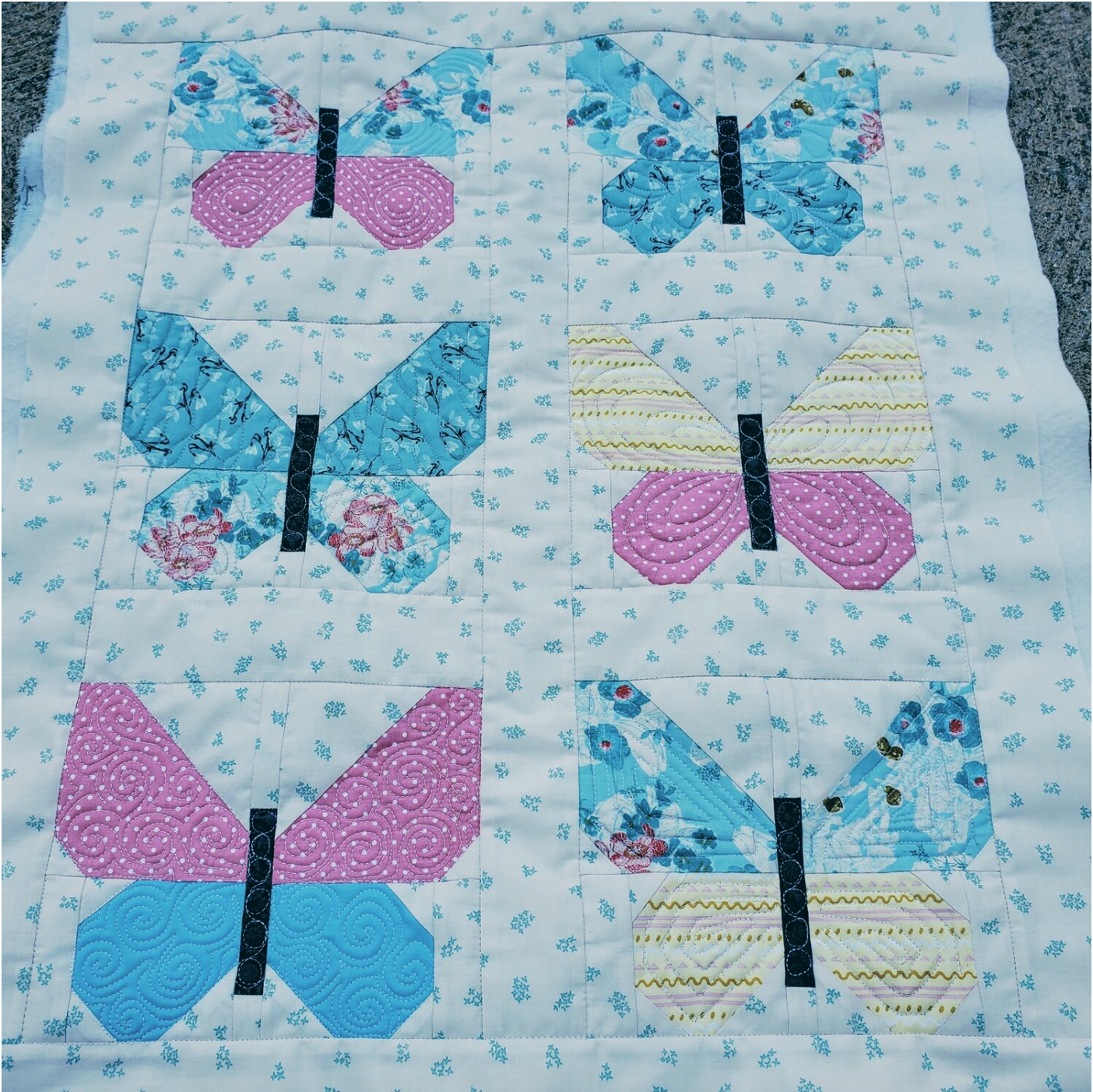 Petite Butterflies Free Pattern: Robert Kaufman Fabric Company