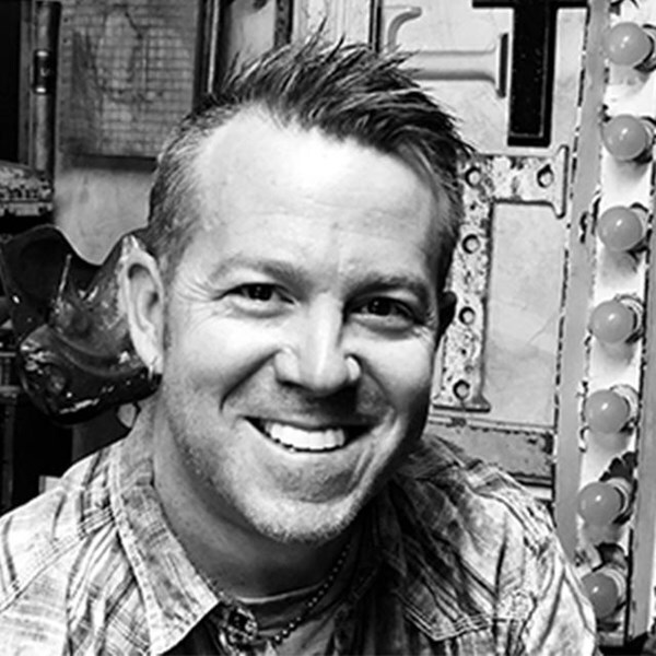 tim-holtz-02-600x600.jpg